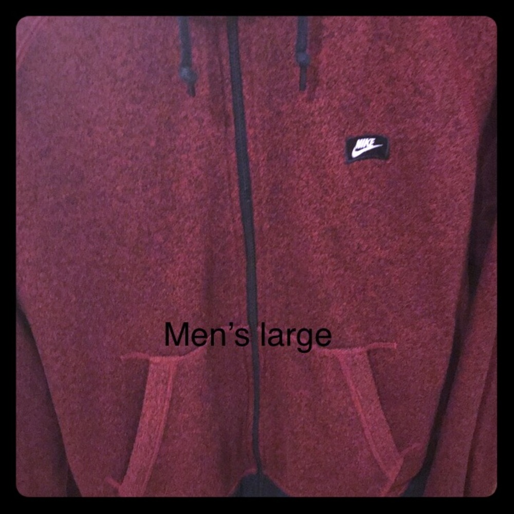 Men’s Nike zip up sweater
